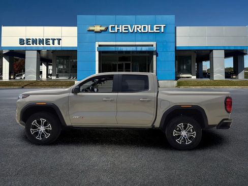 Used 2024 GMC Canyon AT4 w/ Canyon Safety Plus Package AWD/4WD image 3