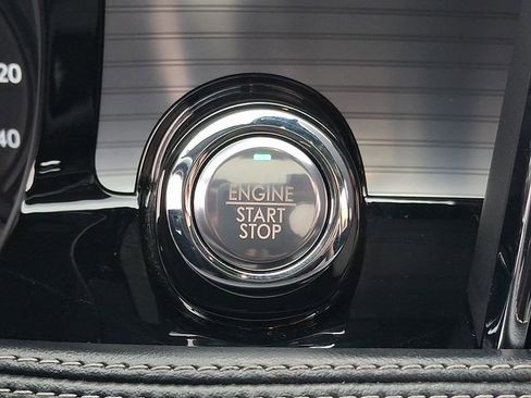 Used 2020 Lincoln Corsair AWD w/ Premium Package image 28