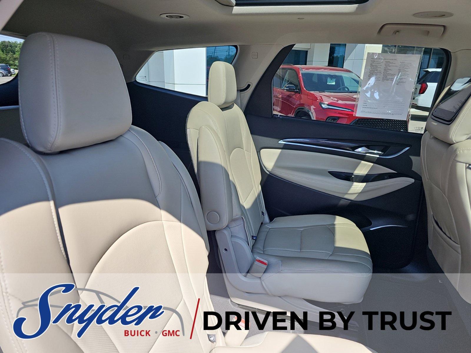 Used 2018 Buick Enclave Premium FWD image 35