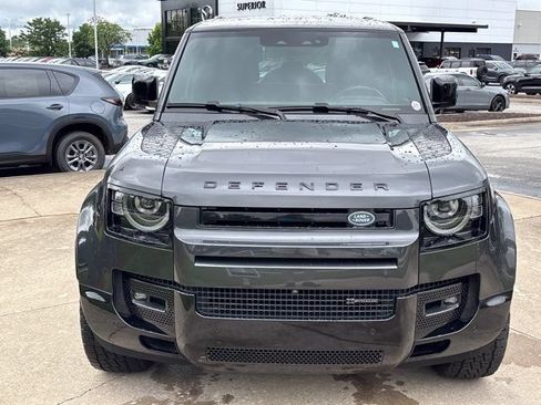 Used 2023 Land Rover Defender 110 X-Dynamic SE AWD/4WD image 12