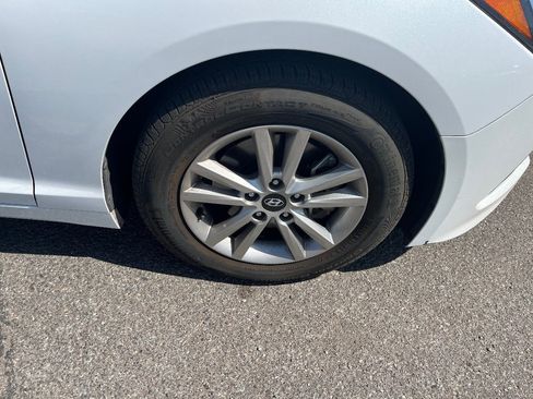 Used 2015 Hyundai Sonata SE FWD image 19