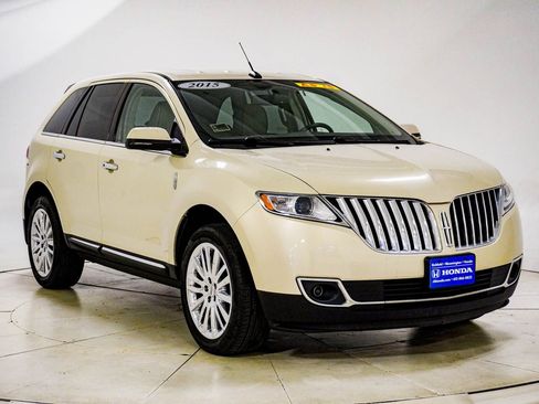 Used 2015 Lincoln MKX FWD w/ Equipment Group 101A image 13