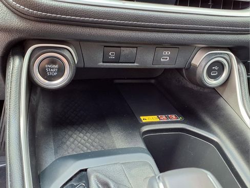 Certified 2024 Toyota Grand Highlander Platinum AWD/4WD image 23