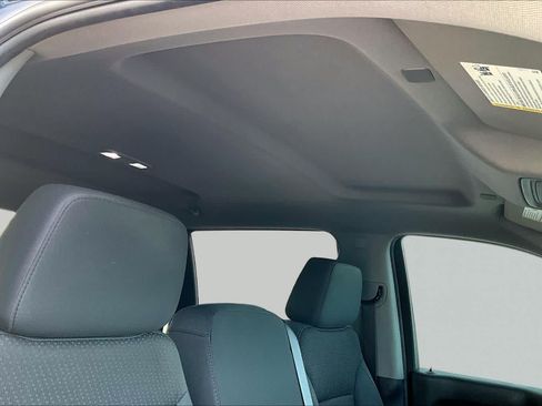 Used 2019 Chevrolet Silverado 1500 Custom w/ Custom Value Package RWD image 10