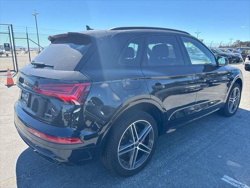 Used 2024 Audi Q5 e Premium Plus w/ Premium Plus Package AWD/4WD image 3