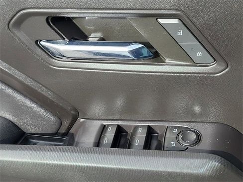 Used 2023 Chevrolet Colorado LT w/ LT Convenience Package image 18