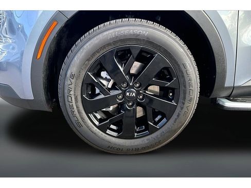 Used 2021 Kia Sorento S w/ Panoramic Sunroof Package image 14