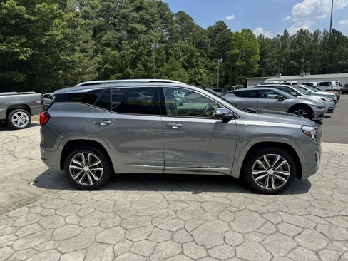 Used 2020 GMC Terrain Denali w/ Denali Premium Package AWD/4WD image 19