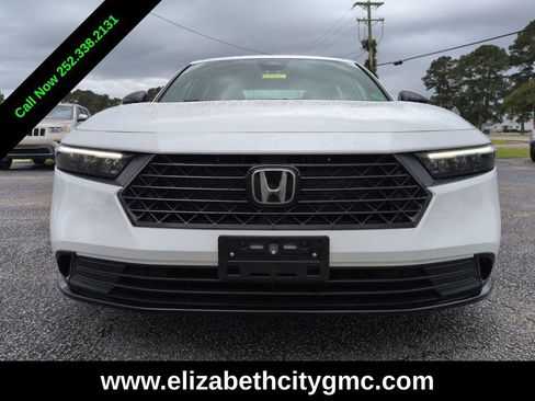 Used 2025 Honda Accord Sport image 9