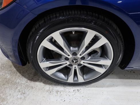 Used 2018 Mercedes-Benz C 300 Sedan w/ Premium Package image 10