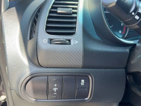 Used 2018 Kia Forte S FWD image 15
