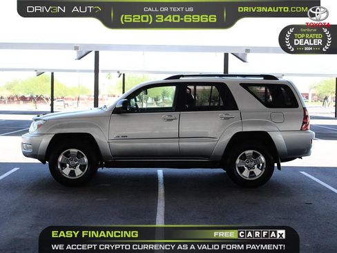 Used 2004 Toyota 4Runner SR5 AWD/4WD image 4