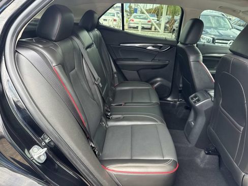 Used 2022 Buick Envision Essence w/ Technology Package II FWD image 10