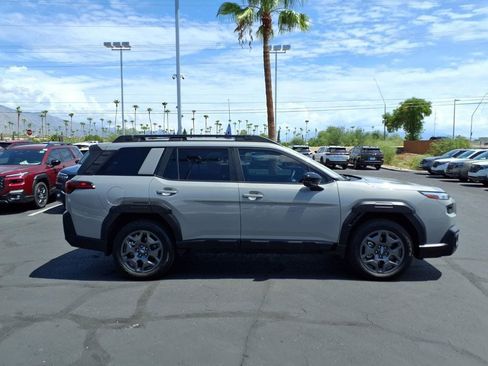 Used 2026 Subaru Outback Premium AWD/4WD image 9