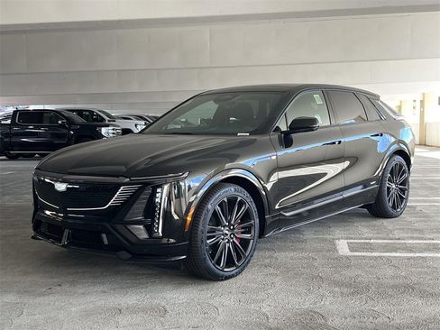 New 2026 Cadillac Lyriq V image 8