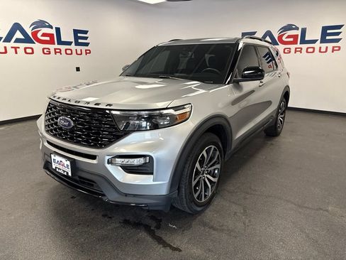 Used 2023 Ford Explorer ST-Line w/ Class IV Trailer Tow Package AWD/4WD image 5