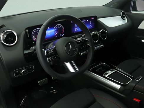 Certified 2026 Mercedes-Benz GLA 250 image 14