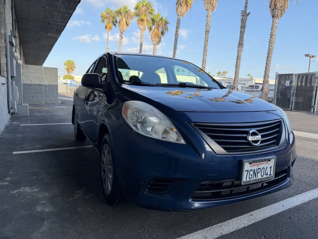 Used 2012 Nissan Versa S FWD image 3