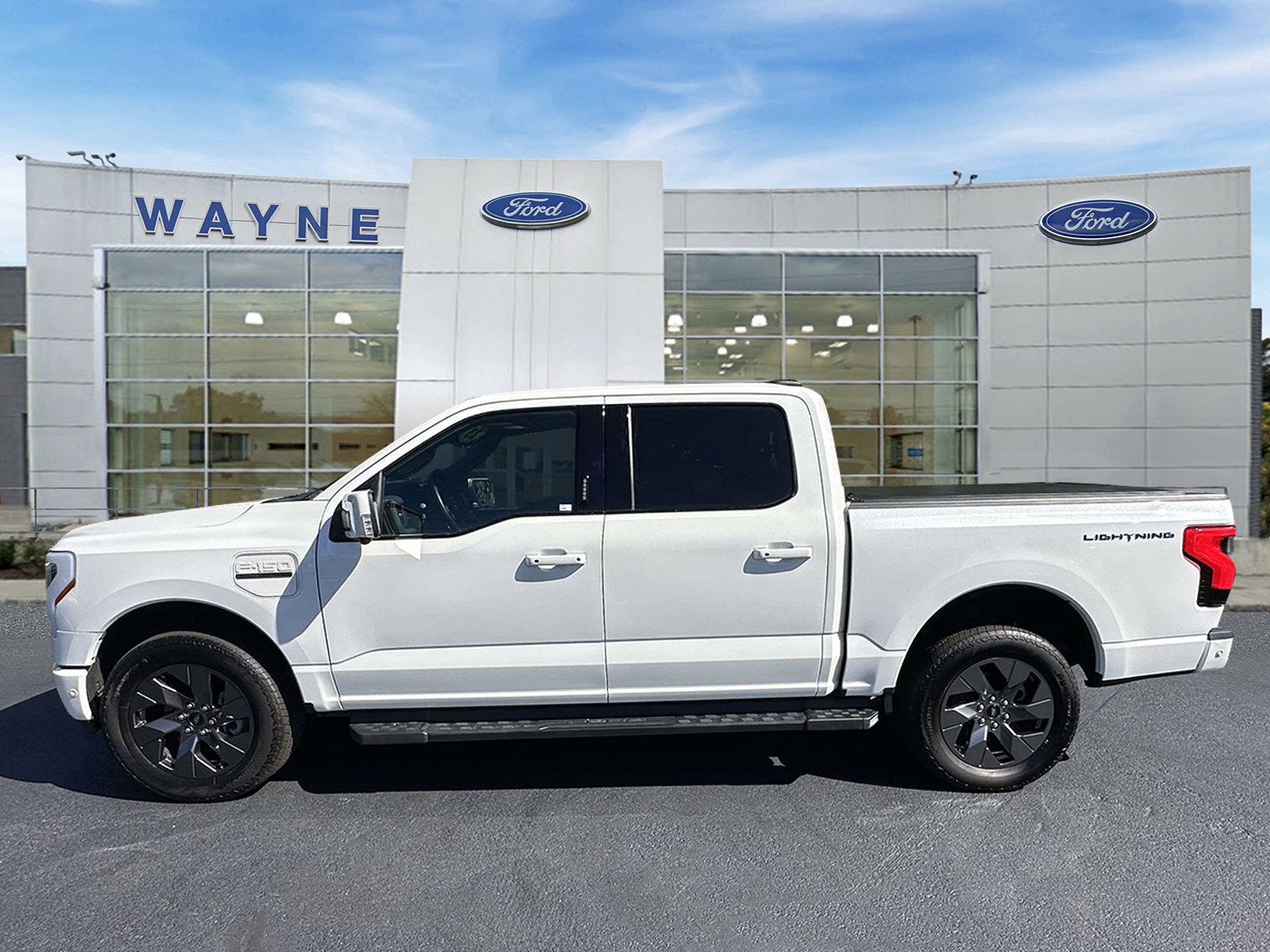 Used 2023 Ford F150 Lightning Lariat w/ Equipment Group 511A High AWD/4WD image 7