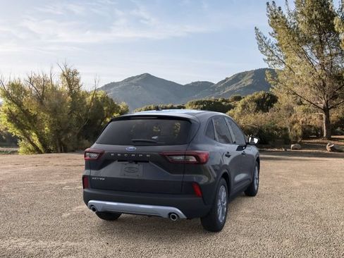 New 2026 Ford Escape Active FWD image 8