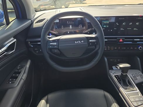 New 2026 Kia Sportage EX FWD image 14
