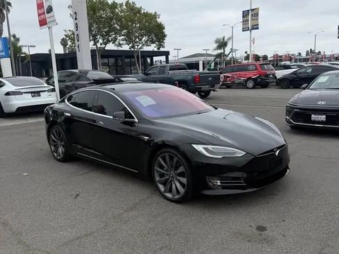 Used 2017 Tesla Model S 75 RWD image 3