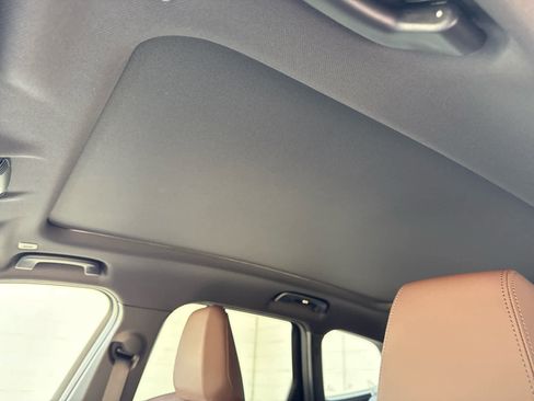 Used 2025 BMW X1 xDrive28i w/ M Sport Package image 12