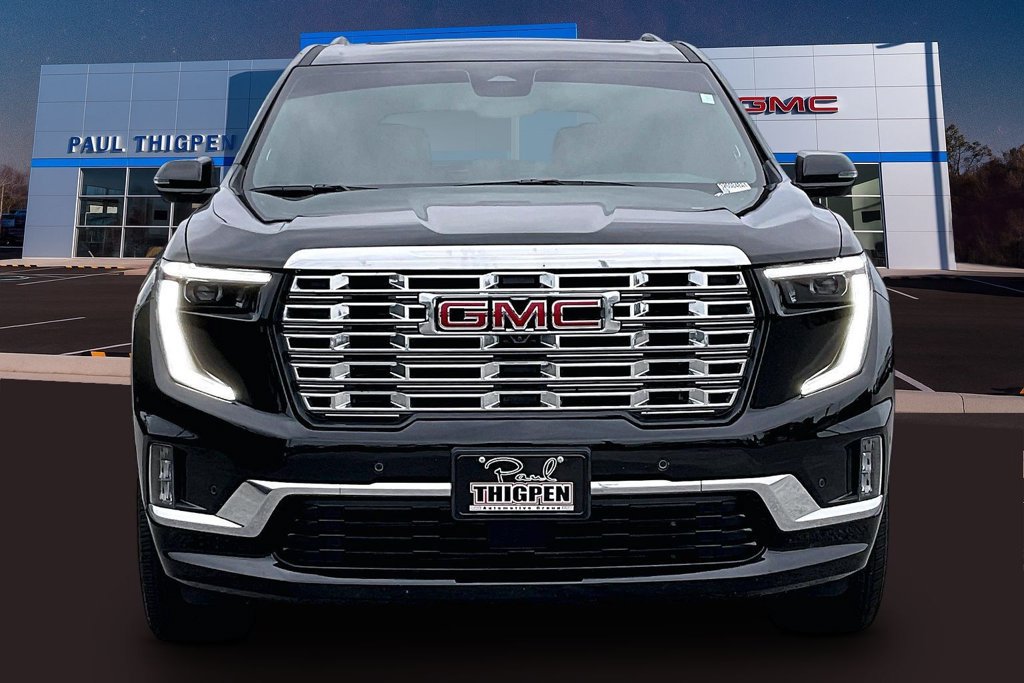 Used 2025 GMC Acadia Denali w/ Super Cruise Package FWD image 2