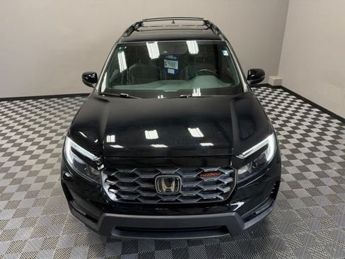 Used 2023 Honda Passport TrailSport image 5