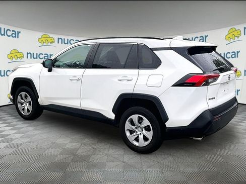 Used 2021 Toyota RAV4 LE AWD/4WD image 5