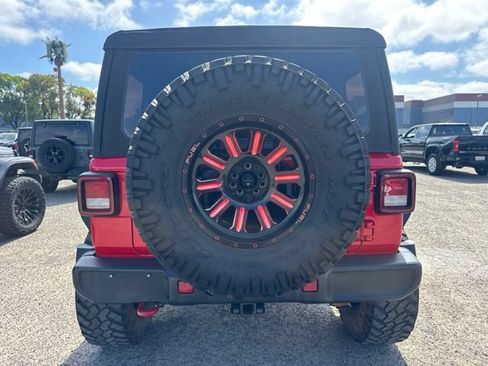 Used 2021 Jeep Wrangler Unlimited Rubicon AWD/4WD image 6