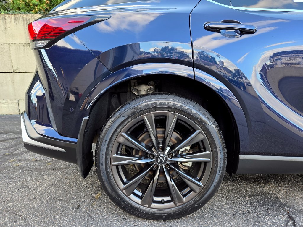 Used 2023 Lexus RX 350 F Sport w/ Accessory Package AWD/4WD image 33