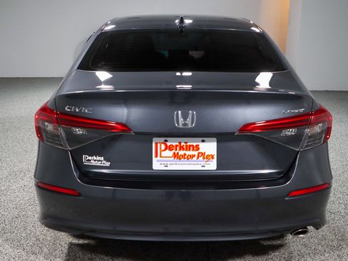Used 2022 Honda Civic Sport image 8