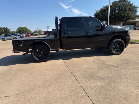 Used 2024 RAM 2500 Big Horn w/ Night Edition AWD/4WD image 8