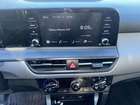 Used 2024 Kia Seltos LX image 19