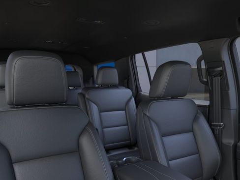 New 2026 Chevrolet Traverse LT w/ Enhanced Driving Package FWD image 24