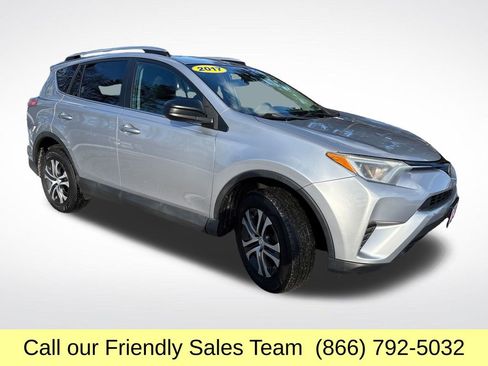 Used 2017 Toyota RAV4 LE image 13