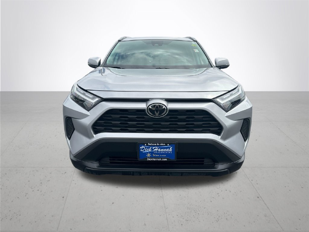 Used 2025 Toyota RAV4 XLE AWD/4WD image 3