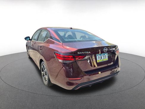 Used 2025 Nissan Sentra SV image 5