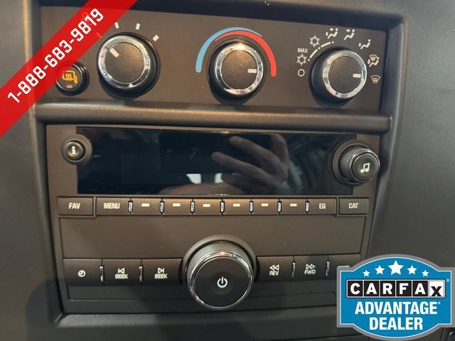 Used 2025 Chevrolet Express 2500 RWD image 18