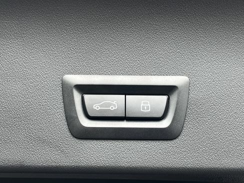 New 2026 BMW X3 xDrive30 w/ Convenience Package image 25