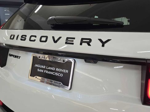 Certified 2025 Land Rover Discovery Sport Dynamic SE image 13