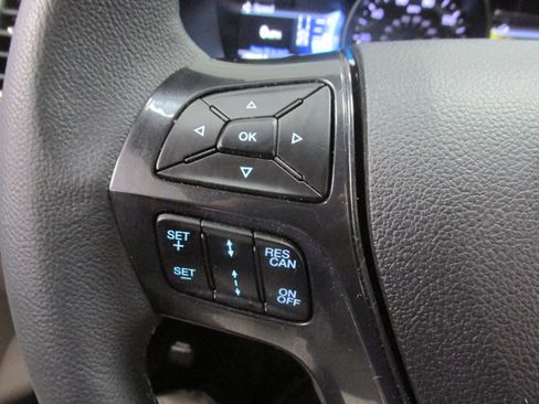 Certified 2018 Ford Explorer XLT w/ Equipment Group 202A image 36