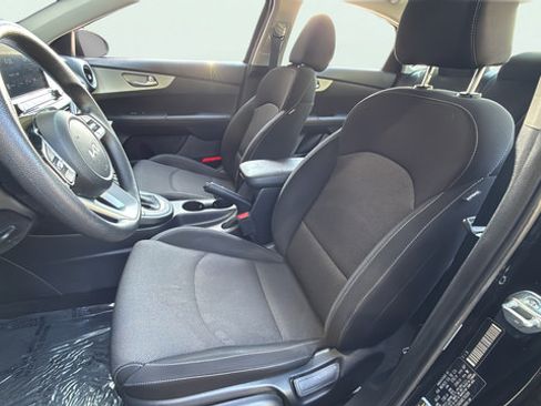 Used 2024 Kia Forte LXS FWD image 13