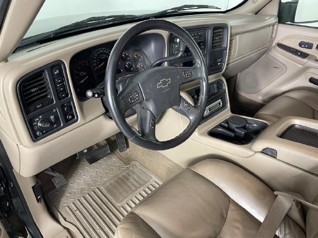 Used 2003 Chevrolet Silverado 2500 LT AWD/4WD image 3