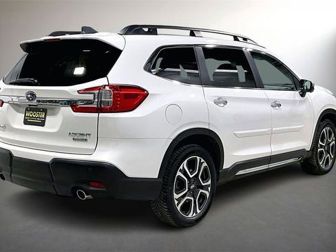 Used 2023 Subaru Ascent Touring image 5