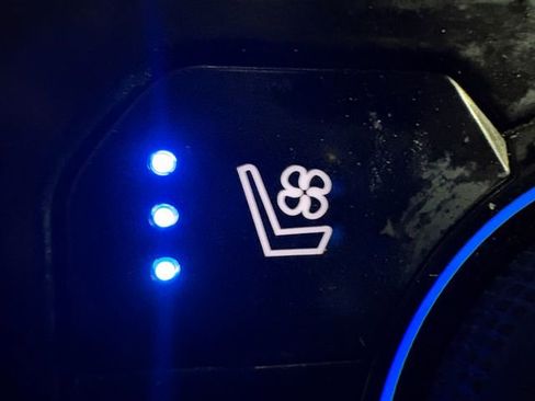 Used 2024 Chevrolet Silverado 1500 ZR2 w/ Technology Package image 17