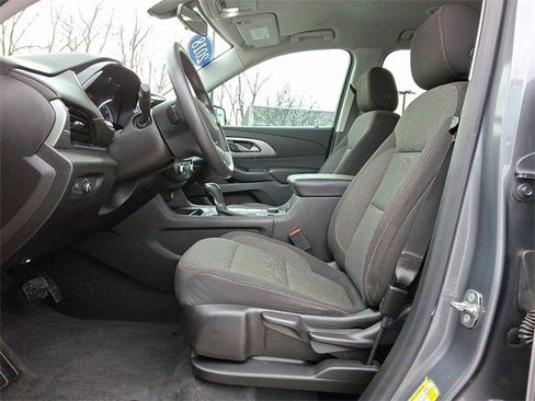 Used 2018 Chevrolet Traverse LS w/ LPO, Black Accent Package image 17