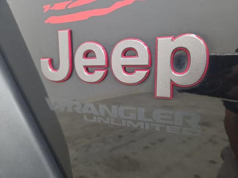 Used 2020 Jeep Wrangler Unlimited Rubicon AWD/4WD image 10