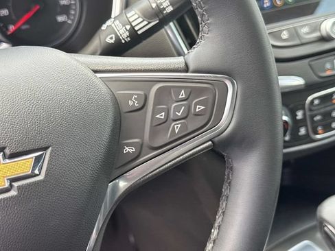 Used 2024 Chevrolet Equinox LT FWD image 31